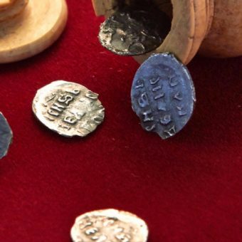 Monety, które zostały znalezione w centrum Moskwy.