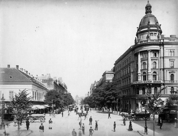 Aleja Rakoczego, widziana z dzisiejszego skrzyżowania przy hotelu „Astoria”, 1903 rok