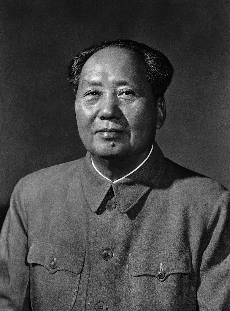 Francuscy maoiści nazywali Mao Zedonga „Leninem naszej epoki”.