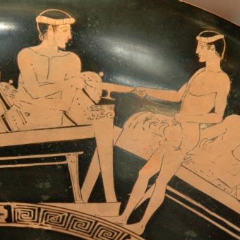 Jedno z najstarszych w europejskiej sztuce przedstawień obrazujących picia wina, pochodzące z V wieku p.n.e.