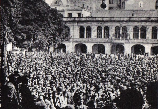 Wiec Centrolewu w warszawskiej Dolinie Szwajcarskiej. Wrzesień 1930.