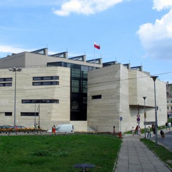 Muzeum Narodowe Ziemi Przemyskiej, budynek przy placu Berka Joselewicza. (fot. Goku122, li. GFDL)