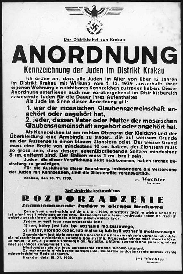 Prześladowania Żydów rozpoczęły się niemal od razu po rozpoczęciu niemieckiej okupacji w Polsce. Na zdjęciu rozporządzenie o znamionowaniu Żydów z 18 listopada 1939 roku.