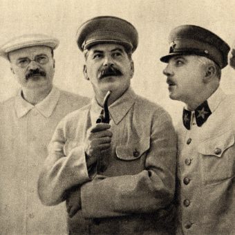 Mołotow, Stalin i Woroszyłow. (fot. domena publiczna)