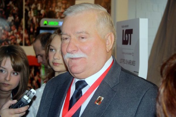 Lech Wałęsa (fot. Anthony Baratier, lic. CC BY-SA 3.0 pl )