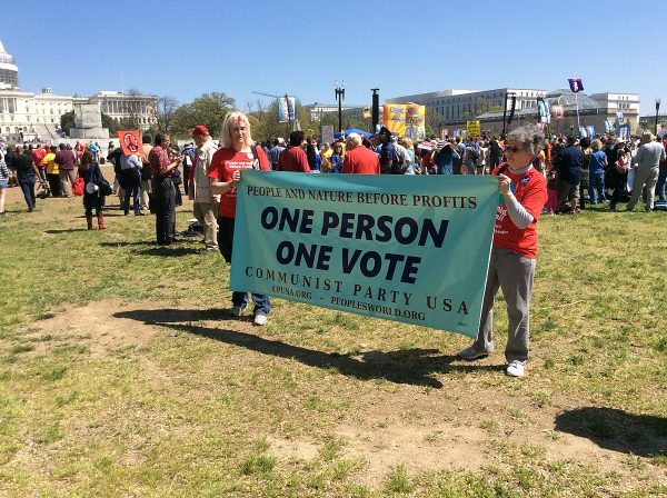 Manifestacja Komunistycznej Partii USA w kwietniu 2016 roku.