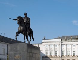 Czy pomnik księcia Józefa Poniatowskiego zostanie przeniesiony z Krakowskiego Przedmieścia?