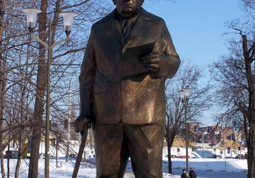 Pomnik Jerzego Ziętka (Zdjęcie opublikowane na licencji CC BY-SA 3.0, autor: Lestat).