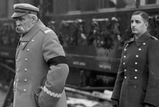 Józef Piłsudski na dworcu w Warszawie, 2 lutego 1935 roku.