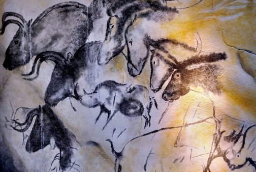 Paleolityczne malowidła ścienne z jaskini Chauveta we Francji
