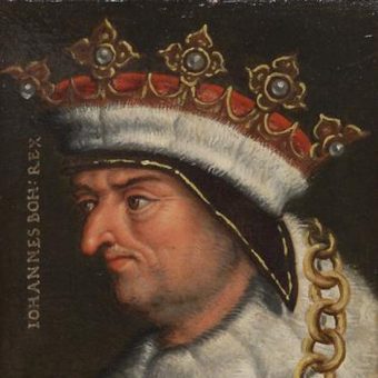 Jan Luksemburski jako następca Wacława II i Wacława III rościł sobie prawa do tronu polskiego, który zajmował od 1320 roku Władysław Łokietek.