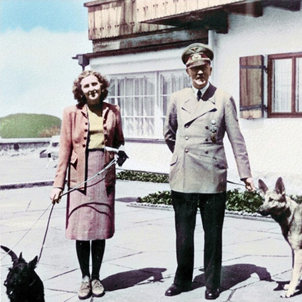Adolf Hitler i Eva Braun byli związani od 1932 roku, jednak ślub wzięli dopiero na dzień przed śmiercią.