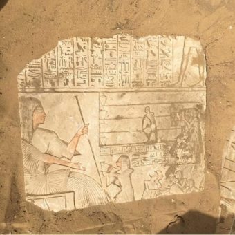 Płaskorzeźby znalezione przez misję archeologiczną kierowaną przez prof. Olę El-Aguizy (fot. materiały prasowe egipskiego Ministerstwa Starożytności)