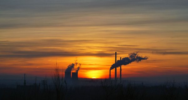Zdjęcie zachodu słońca wykonane 6 lutego z kopca Wandy. Zdjęcie zachodu słońca wykonane 6 lutego z kopca Wandy.