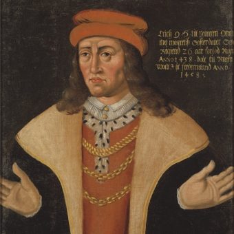 Eryk rządził we wspólnocie trzech królestw z przerwami do 1439 roku, kiedy zdetronizowano go w Danii i Szwecji. Tron Norwegii utracił w 1442 roku. 