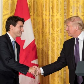 Donald Trump i Justin Trudeau (fot. domena publiczna)