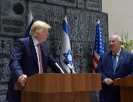 Donald Trump i Reuven Rivlin (fot. חיים צח Government Press Office of Israel - Haim Zach, lic. CCA SA 4.0)