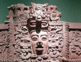 National Museum of Anthropology w Mexico City. Majańska maska (fot. Wolfgang Sauber, lic. CC BY-SA 3.0)
