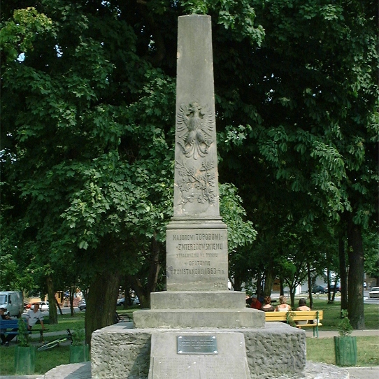 Pomnik ku czci „Topora” Ludwika Zwierzdowskiego w Opatowie.