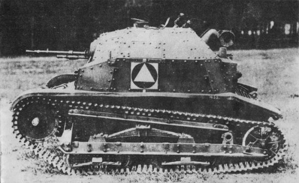 21 Dywizja Pancerna dysponowała 13 lekkimi czołgami TKS.