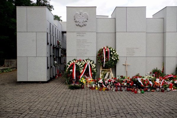 Panteon – Mauzoleum Wyklętych-Niezłomnych na Cmentarzu Wojskowym na Powązkach w Warszawie (fot. Mateusz Opasiński, lic. CC BY-SA 4.0)