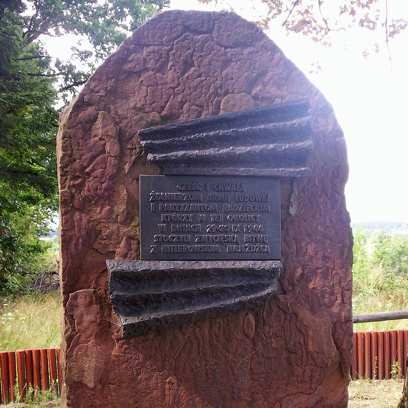 Pomnik upamiętniający bitwę pod Gruszką.