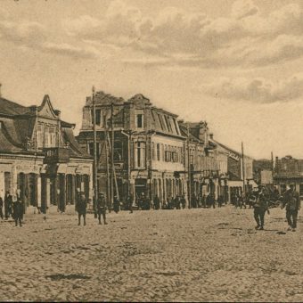 Fragment Placu 3 Maja w Pińsku. Zdjęcie z lat 20.