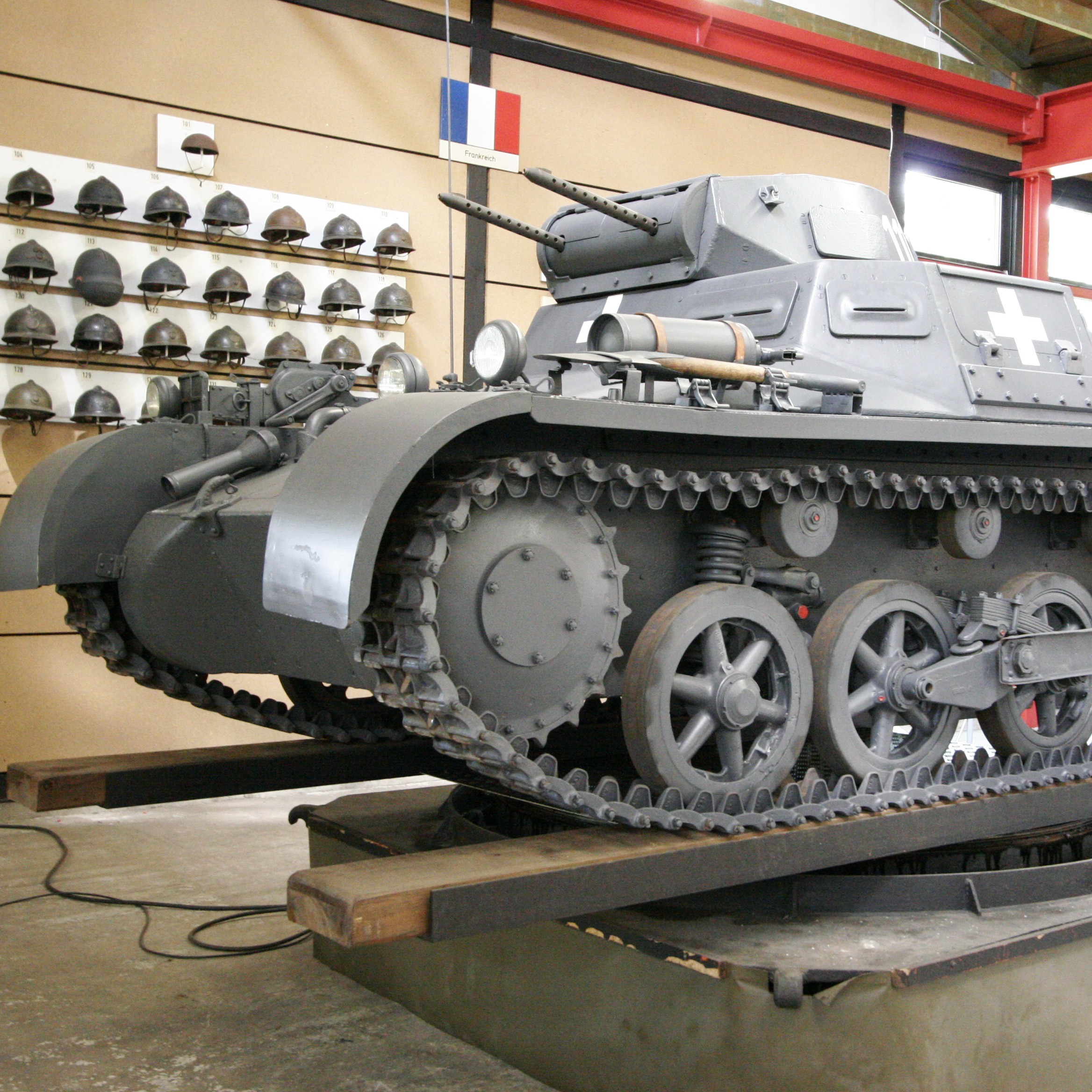 Panzerkampfwagen I- niemiecki czołg lekki. Tego typu pojazdy brał udział w bitwie pod Mokrą.