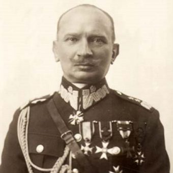 Podczas bitwy Armią "Łódź" dowodził generał Juliusz_Rómmel (1881 - 1967).