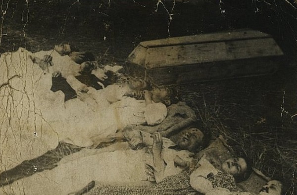 Rodzina Rudnickich zamordowana we wsi Chobułtowa (fot. domena publiczna)