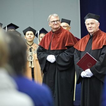 Wręczenie prof. Timoty'emu Snyderowi tytułu doktora honoris causa (fot. Bartosz Proll, dzięki uprzejmości UMCS)