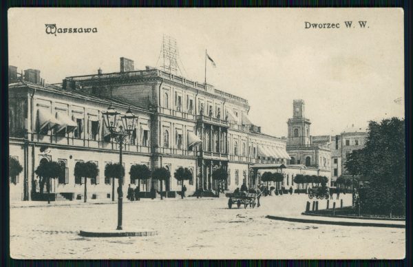 Dworzec Wiedeński w Warszawie na pocztówce sprzed 1913 roku. To tutaj przyjechał pociąg wiozący Józefa Piłsudskiego.