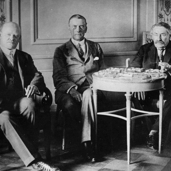 Głównymi graczami w Locarno byli Gustav Stresemann, Aristide Briand i Austen Chamberlain.