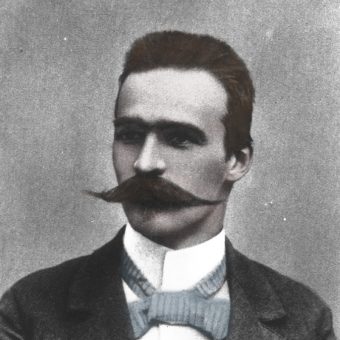 Józef Piłsudski w młodości (fot. domena publiczna, koloryzacja Aleksandra Zaprutko-Janicka)