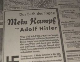 31 stycznia 1933 roku „Völkischer Beobachter" uznał dzieło Hitlera za książkę dnia.