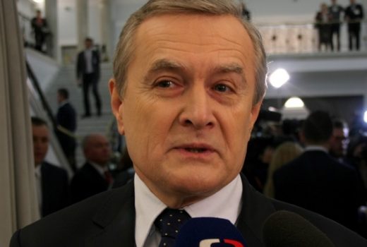 Piotr Gliński. Zdjęcie zrobione podczas pierwszego posiedzenia Sejmu RP VIII kadencji (fot. Piotr Drabik, lic. CC BY 2.0)