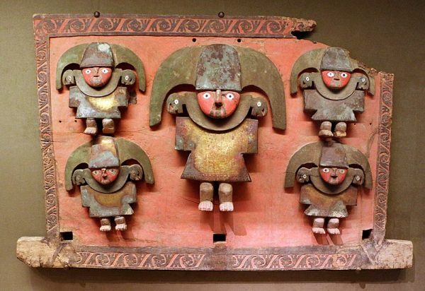 Zachowane i odtworzone przykłady wytworów ludu Chimú świadczą, że był on raczej rozwinięty.