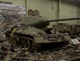 Diorama pokazująca T-34 (fot. Ryan Crieri, lic. CCA 2.0 G)