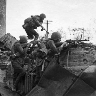 Obrona Stalingradu stała się jednym z symboli II wojny światowej.