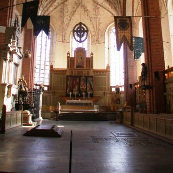 Wnętrze katedry Strängnäs, skąd ukradzione zostały klejnoty (fot. Riggwelter, lic. CC BY-SA 3.0)