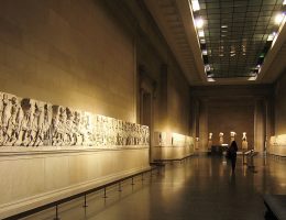 Wywiezione z Partenonu marmury w British Museum (fot. Andrew Dunn, lic. CC BY-SA 2.0)