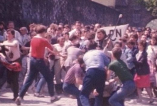 Jeszcze w połowie lat 80. za działalność opozycyjną groziły wieloletnie wyroki więzienia. Na zdjęciu manifestacja KPN (1987).