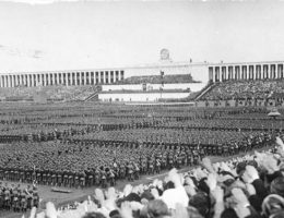 Reichsparteitag 1937 roku (fot. Bundesarchiv, Bild 183-C12701, lic. CC-BY-SA 3.0)