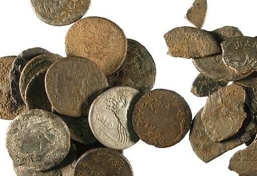 Nawet 1/4 denarów znalezionych na obszarze dzisiejszej Polski mogła być fałszywkami – szacują warszawscy archeolodzy.