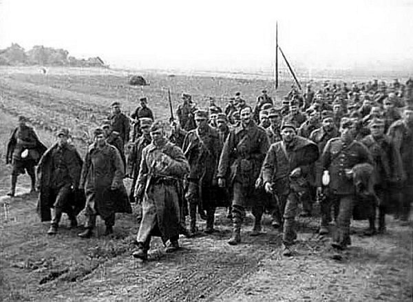 Niedługo po zajęciu Polski Armia Czerwona zaczęła organizować wysiedlenia części ludności. Zdjęcie poglądowe.