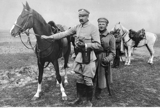 Józef Piłsudski planował bowiem utworzenie antyradzieckiego sojuszu, a nawet federacji Rzeczpospolitej z republikami Gruzji, Armenii i Azerbejdżanu.