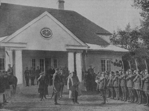 Obchody imienin Piłsudskiego w Sulejówku