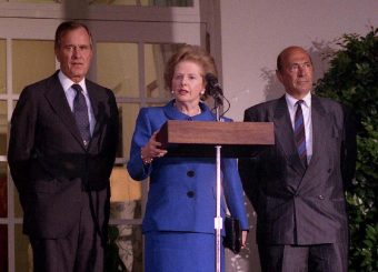 W 1990 roku Margaret Thatcher straciła władzę.