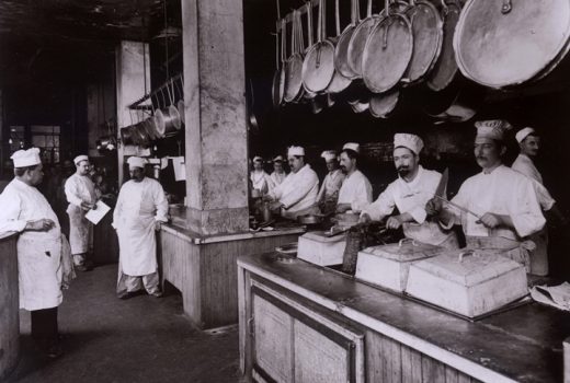 Kucharze z nowojorskiej restauracji Delmonico's na przełomie XIX i XX wieku