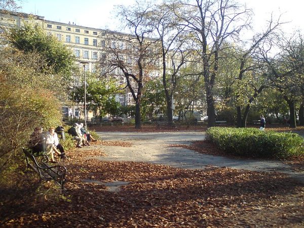 Park Staszica ma około 5,5 ha powierzchni i leży pomiędzy ulicami Rydygiera, Pomorską i Placem Staszica.